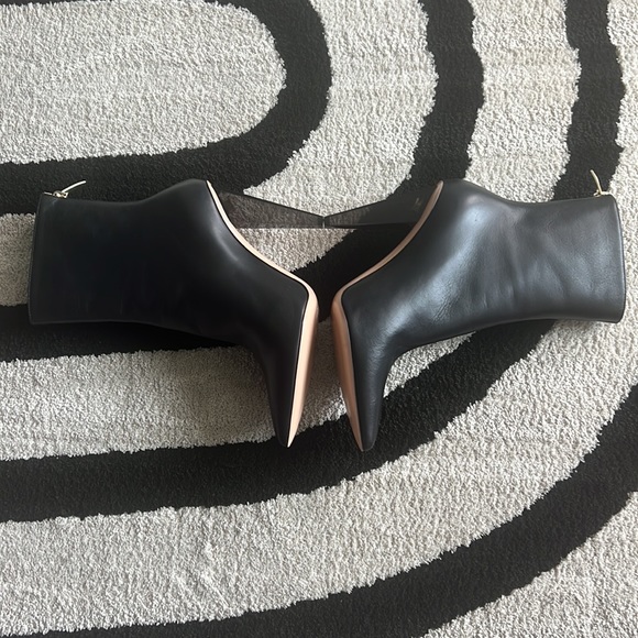 **NEW IN BOX** Gianvito Rossi Vitello Glove Lucite Heel Bootie (38.5) - Picture 9 of 10